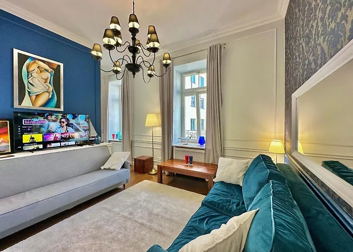 Apartment Decor Metro Wifi 300 Mbs 65tv Netflix Hbo *