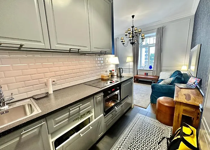 Decor Metro Wifi 300 Mbs 65tv Netflix Hbo Apartment