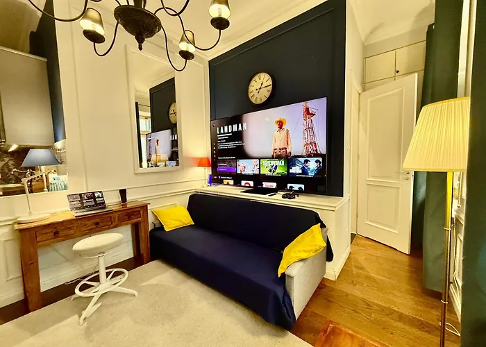 Decor Metro Wifi 300 Mbs 65tv Netflix Hbo Apartment Warsaw