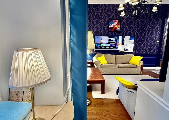 Decor Metro Wifi 300 Mbs 65tv Netflix Hbo Apartment Warsaw