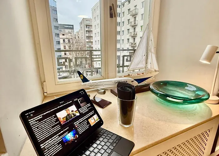 Apartment Decor Metro Wifi 300 Mbs 65tv Netflix Hbo *