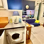 Apartment Decor Metro Wifi 300 Mbs 65tv Netflix Hbo *