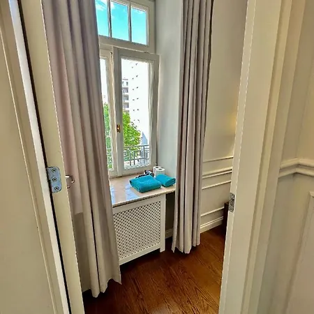 Apartament Decor Metro Wifi 300 Mbs 65tv Netflix Hbo