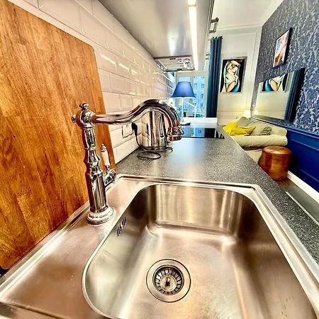 Apartament Decor Metro Wifi 300 Mbs 65tv Netflix Hbo
