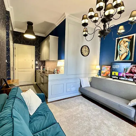 Decor Metro Wifi 300 Mbs 65tv Netflix Hbo 바르샤바